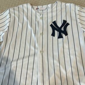 Youth size medium Jeter jersey!  Good condition
